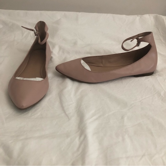 BCBG Malinda ankle strap flats size 9 - Picture 2 of 6